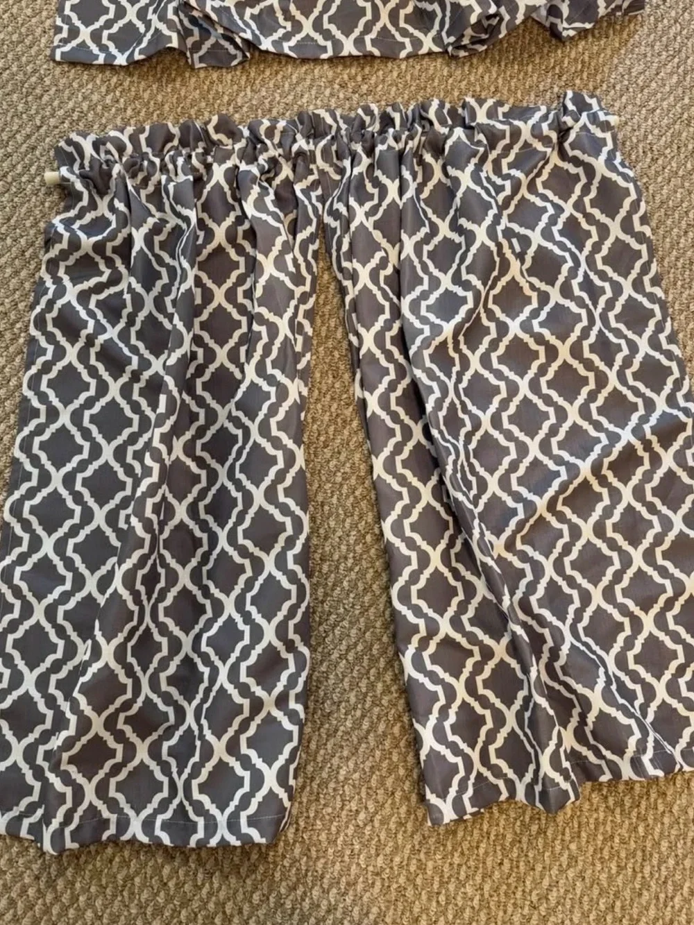 Mainstays gray lattice